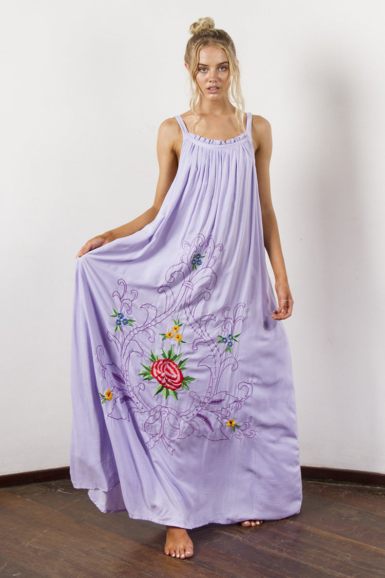 Loose Vacation Elegant Flower Embroidered Sling Dress