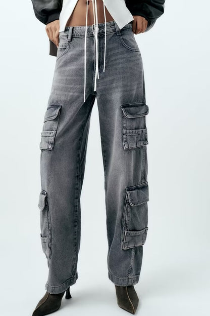 Wide Leg Cargo Jeans