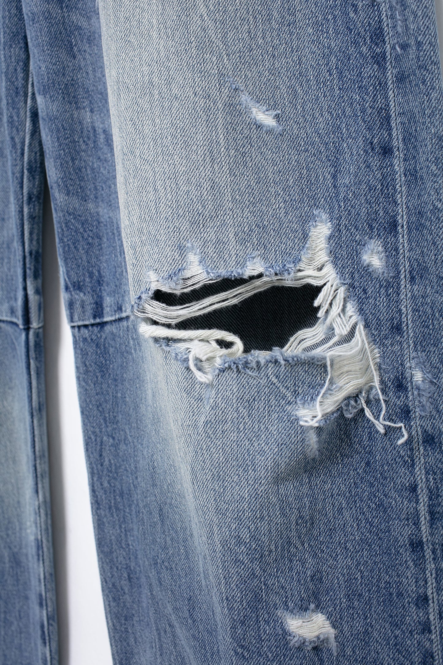 Ripped Straight Loose Jeans