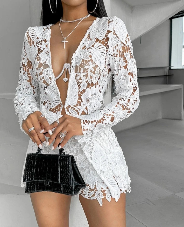 White Flower Sleeved Lace  Shorts Suit Set
