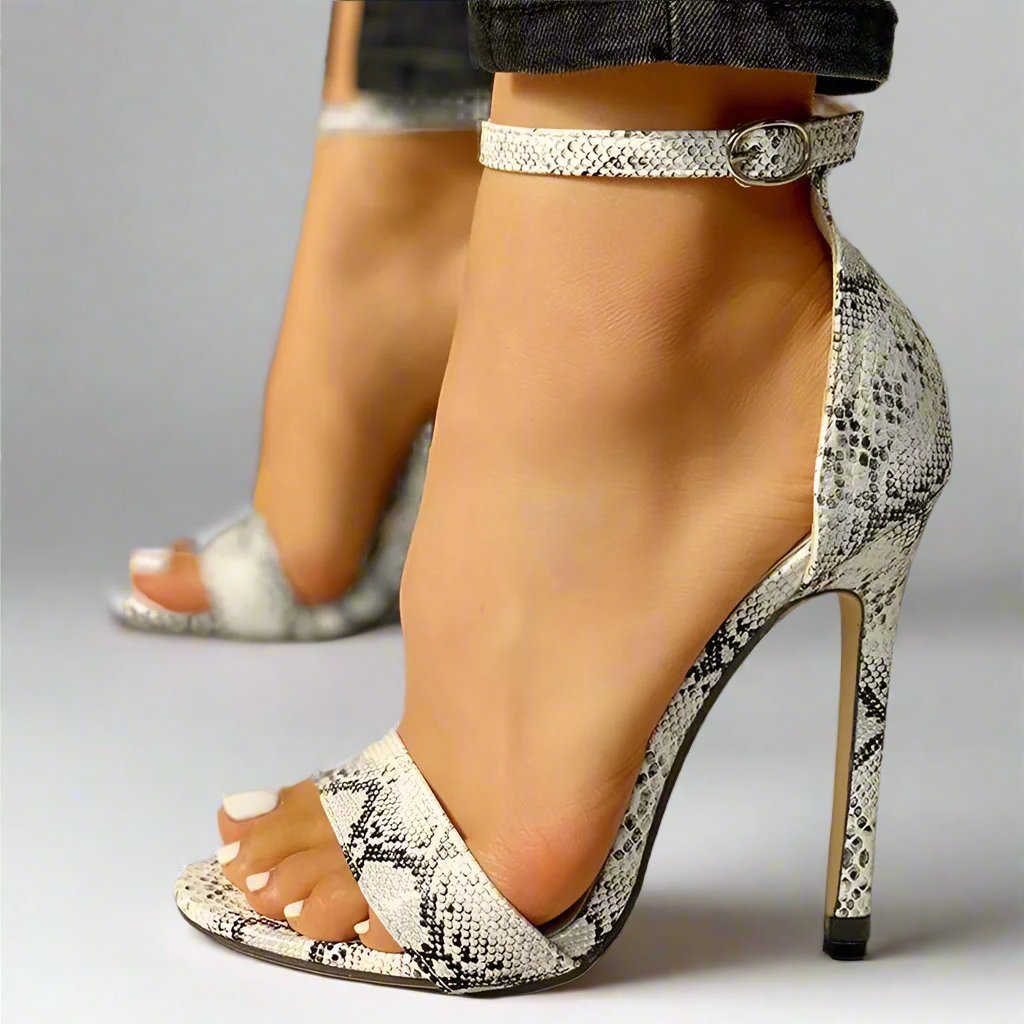 Super Stylish Serpentine High Heel