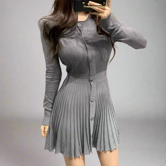 Knitted pleated dress