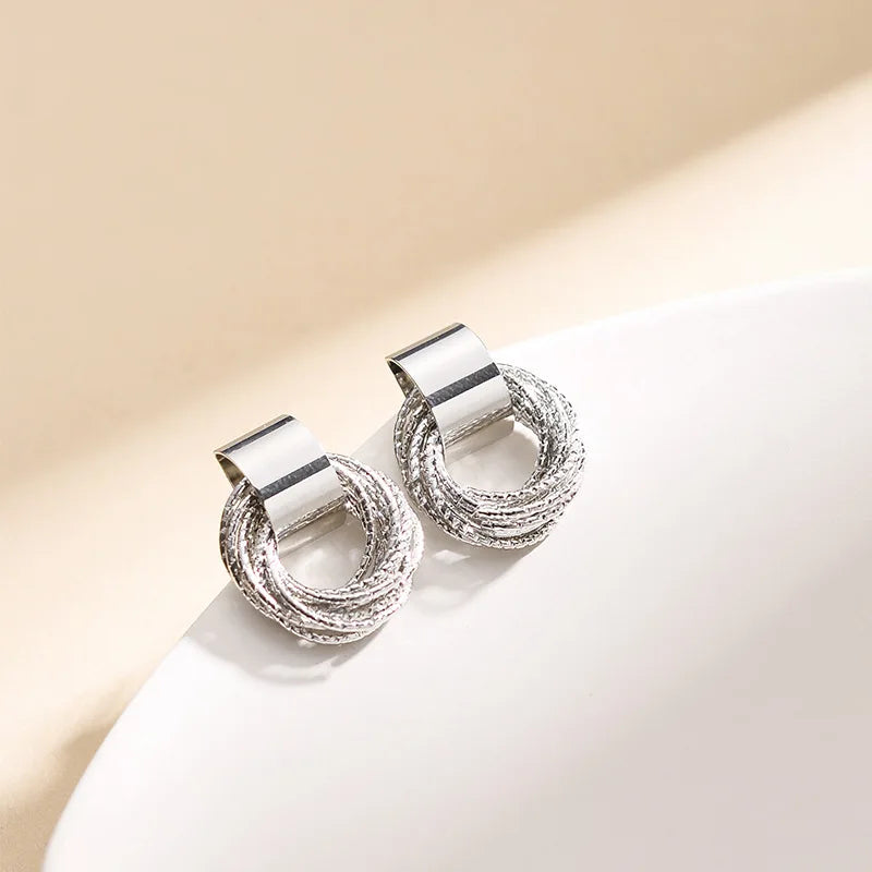 Small Retro Circle Metal Earrings