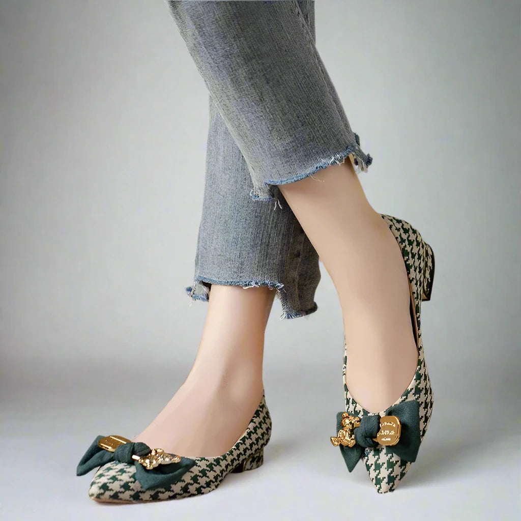 Houndstooth Butterfly-knot Flats