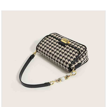 Houndstooth Print Shoulder Bag