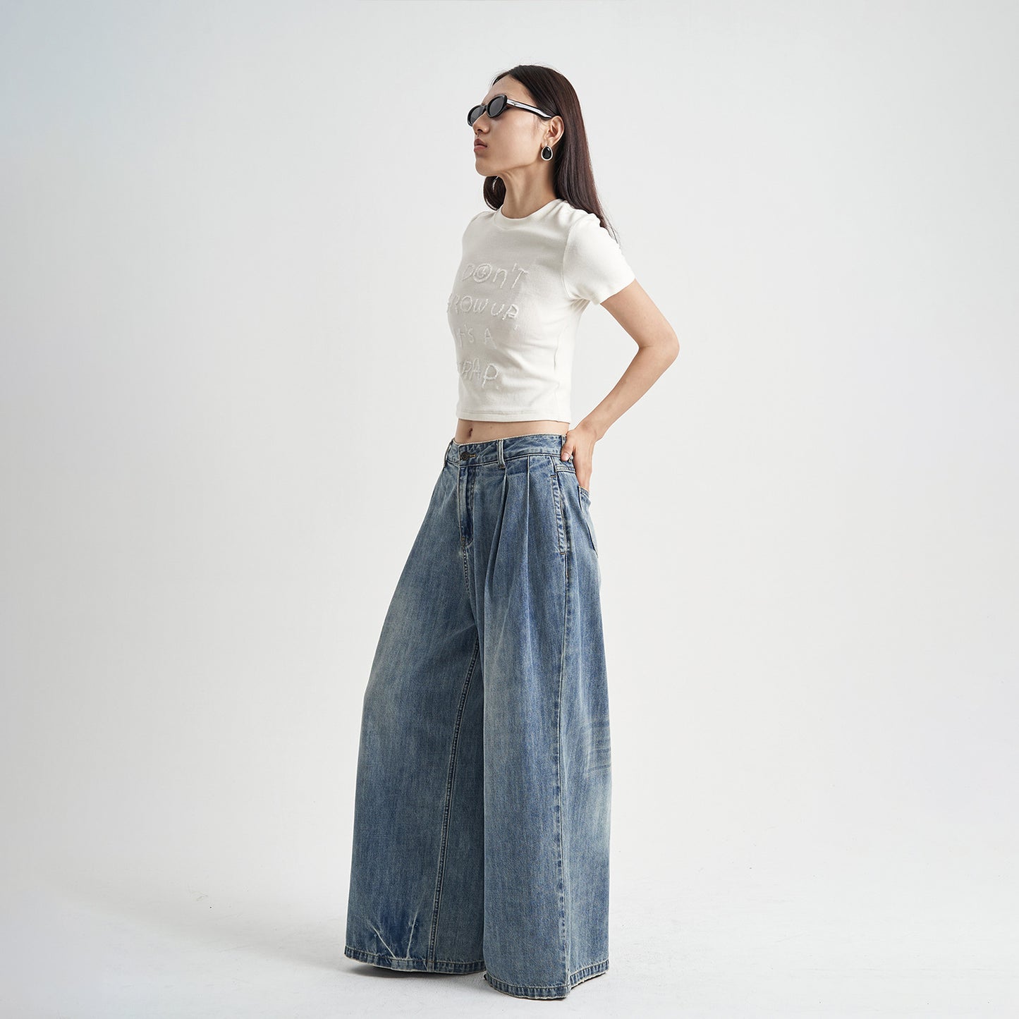 Washed Wide Leg Jeans