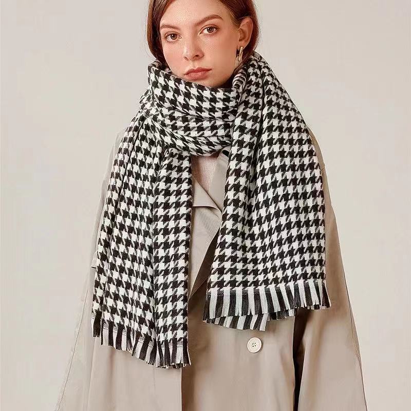 Cashmere Thick Houndstooth Scarf