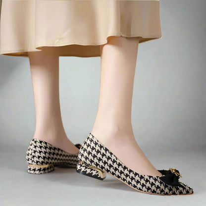 Houndstooth Butterfly-knot Flats