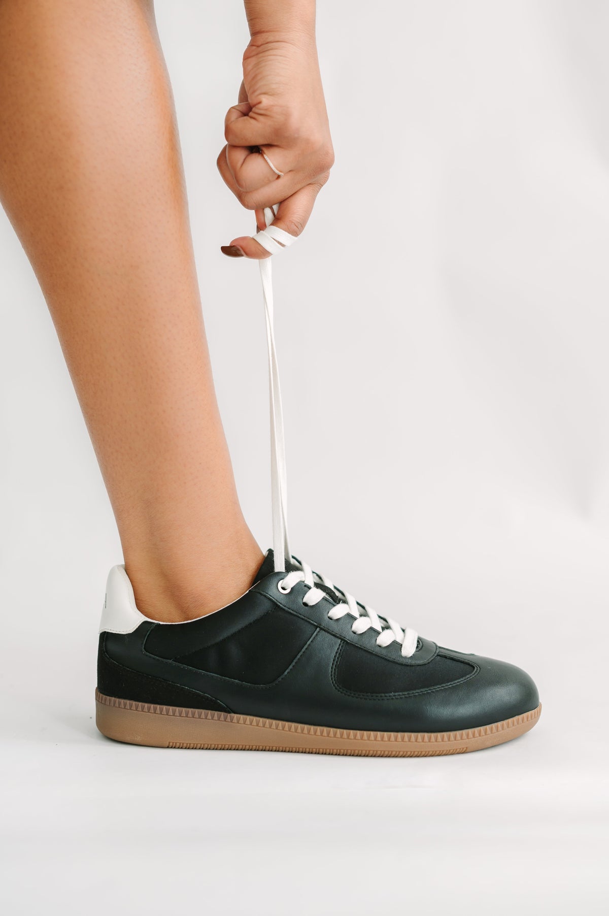 Taylor Sneakers Black