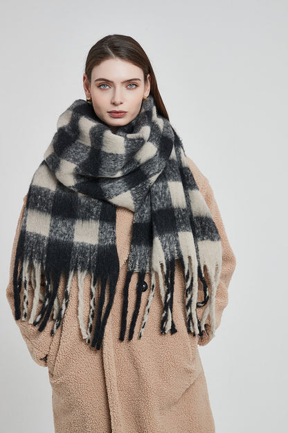 Thickened Plaid Thick Tassel Scarf