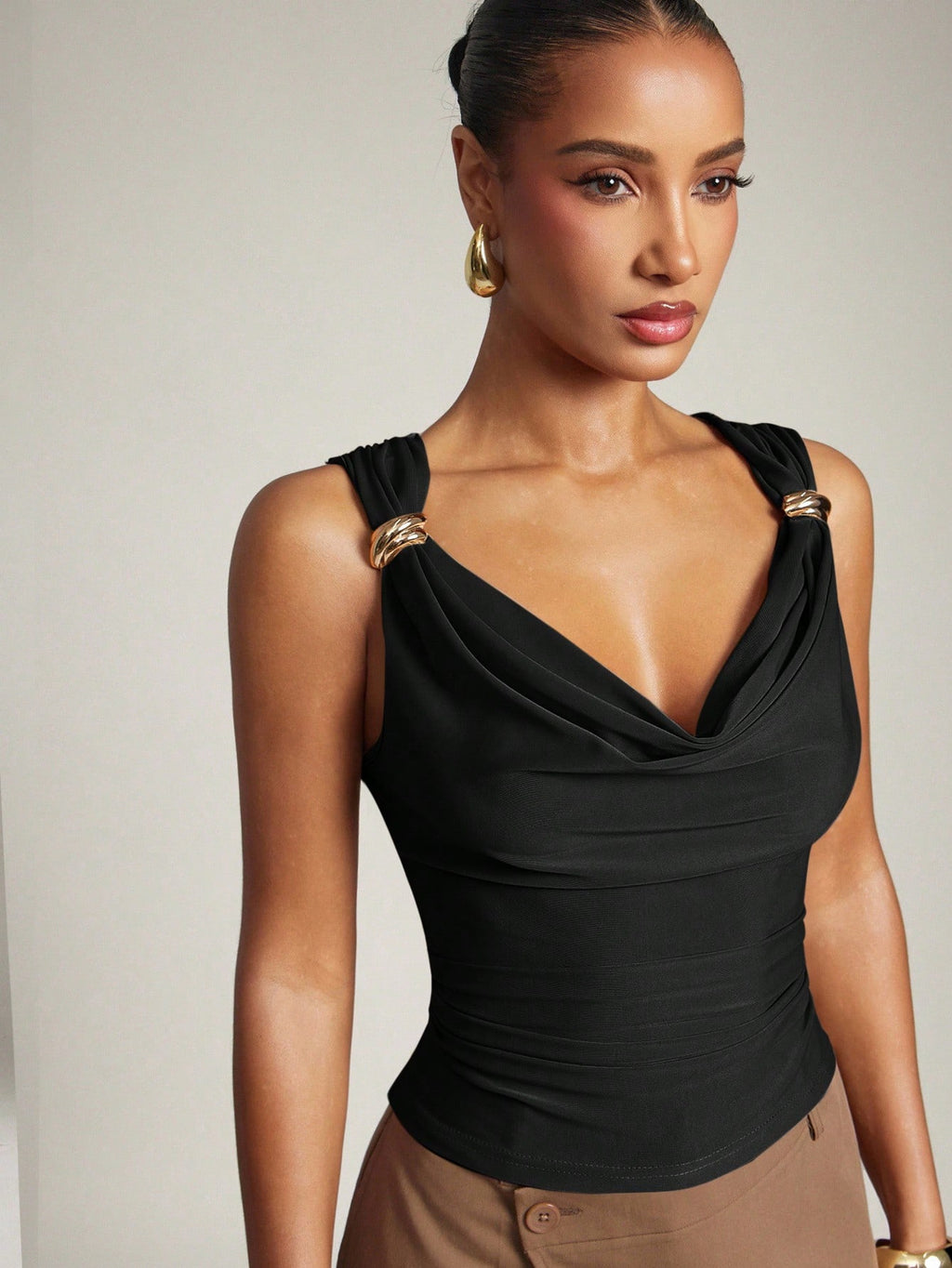Grade Metal Buckle Swing Collar Vest Top