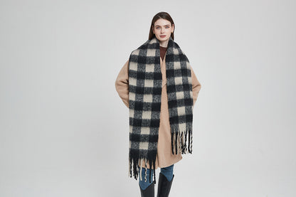 Thickened Plaid Thick Tassel Scarf