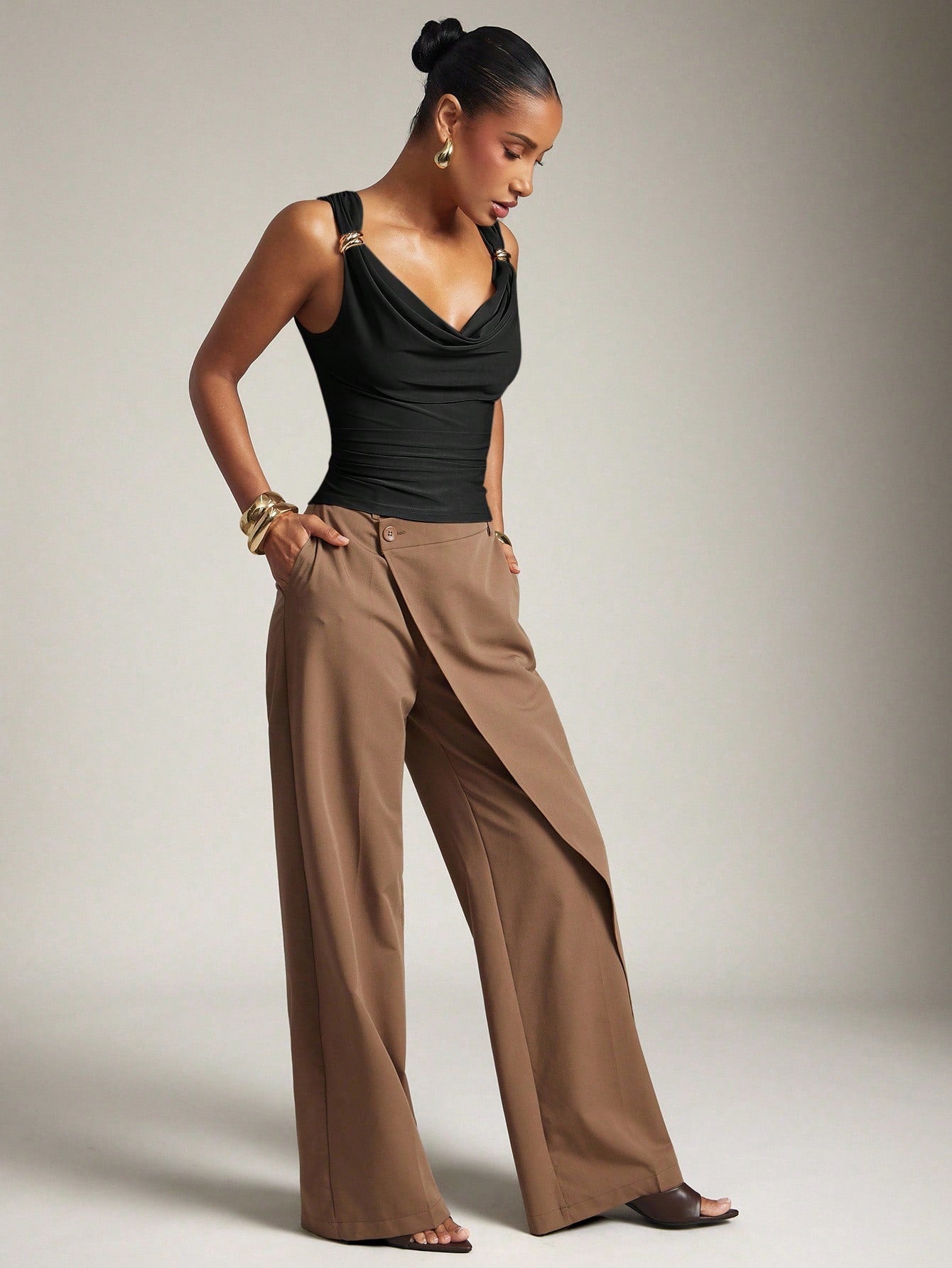 Grade Metal Buckle Swing Collar Vest Top
