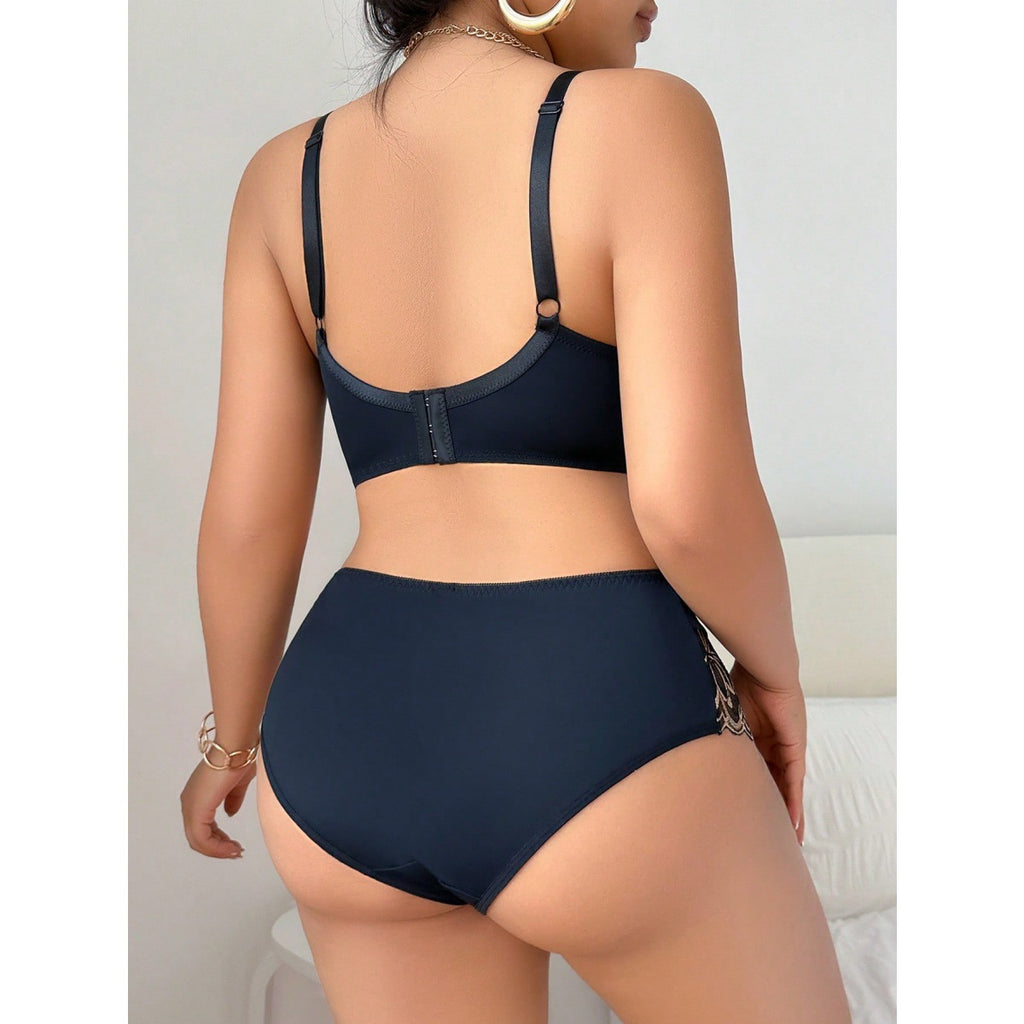 Curve Lace Bra & Panty Set