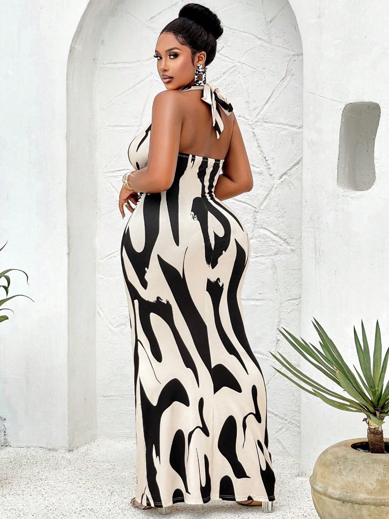 Curve Halter Backless Dress