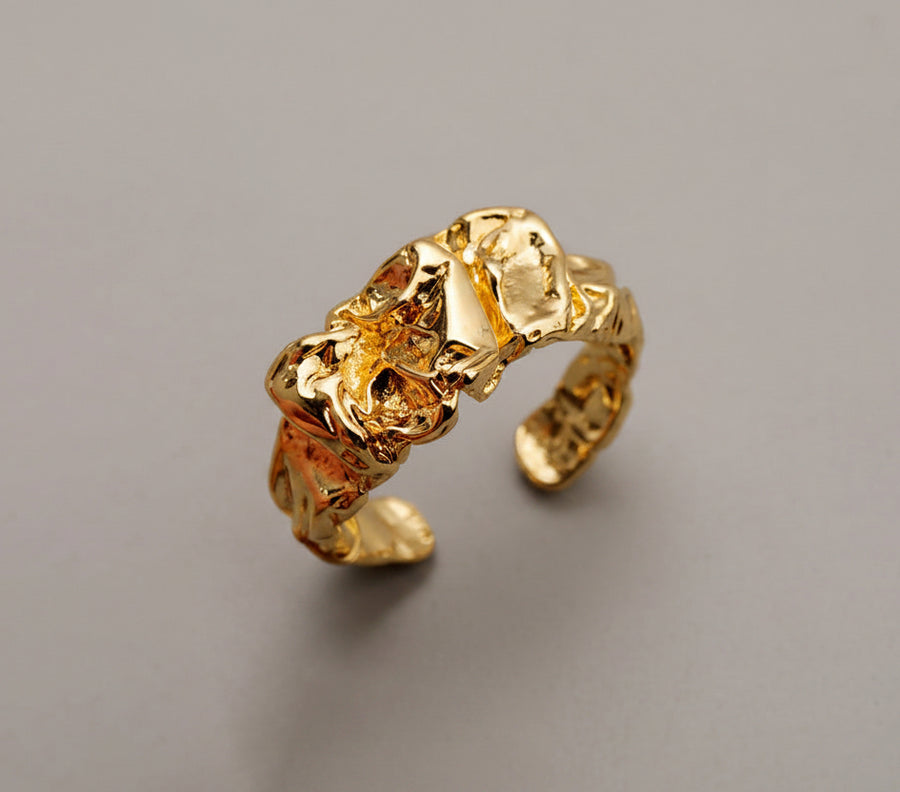 Flowing Lava Irregular Ring
