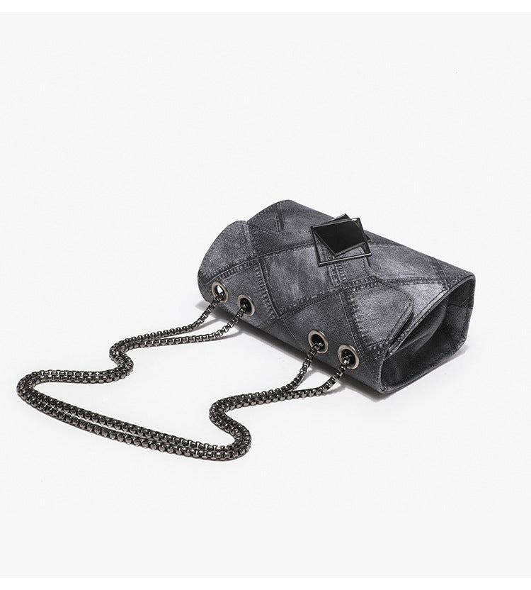 Gradient Rhombus Embossed Chain Messenger Bag