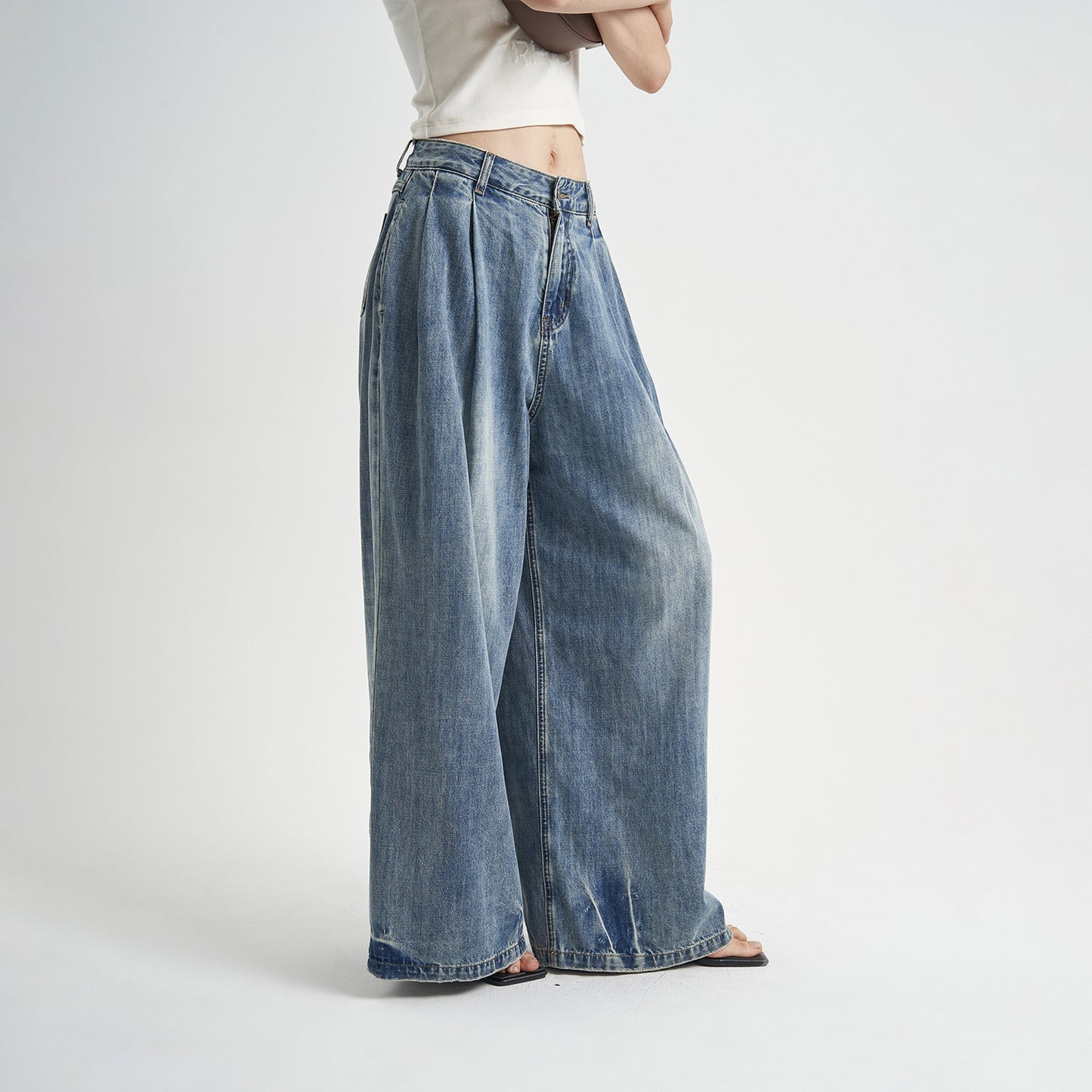 Washed Wide Leg Jeans