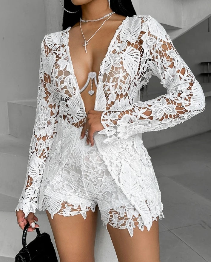 White Flower Sleeved Lace  Shorts Suit Set