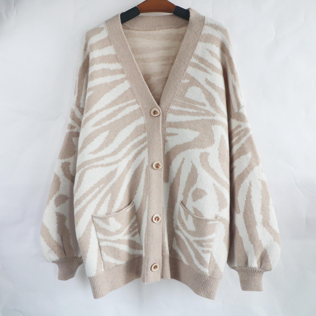 Single Breasted Knitted Cardigan